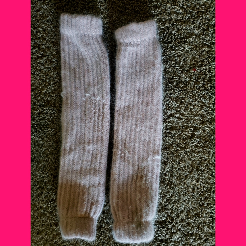 Light pink leg warmers